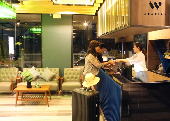 Hotel W Station 3*